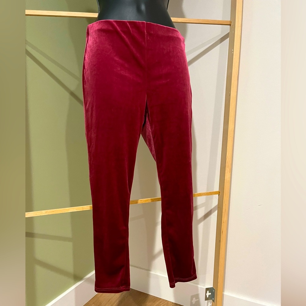 SOLD! OU velvet pink-maroon 3/4 leggings